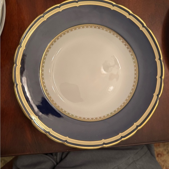 Royal Crown Derby Ashbourne Dinner Plate New
